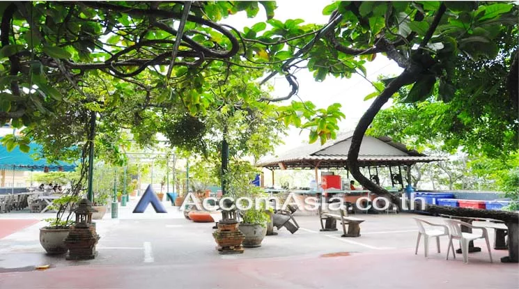 9  Office Space For Rent in Ratchadapisek ,Bangkok MRT Rama 9 at Chamnan Phenjati Business Center AA12603